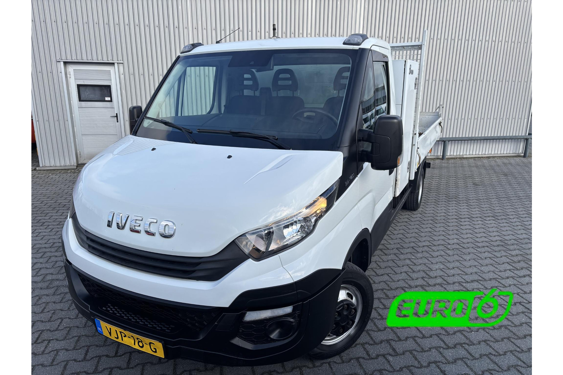 Iveco Daily 35C14 2.3*ECC*CRUISE*HAAK*KIPPER LIFT*3PERS*3500KG